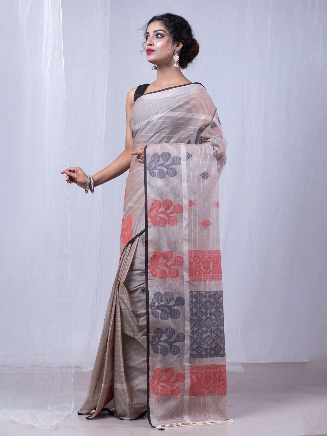 

Unnati Silks Striped Woven Design Chettinad Saree, Beige