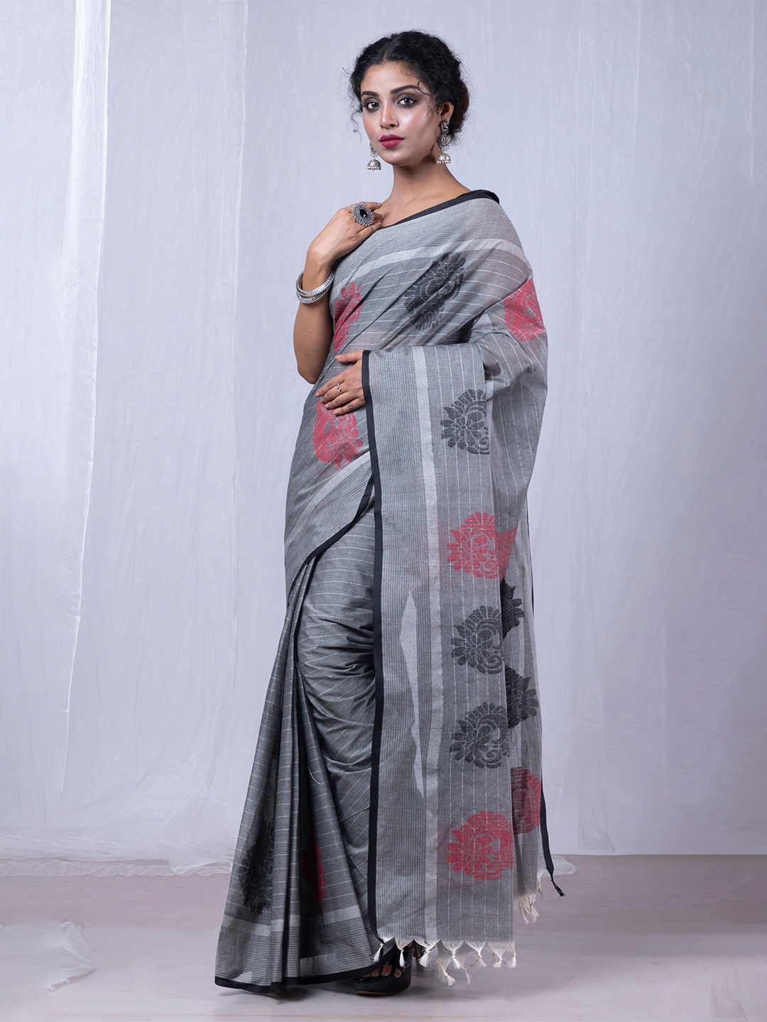 

Unnati Silks Ethnic Motifs Woven Design Chettinad Saree, Grey