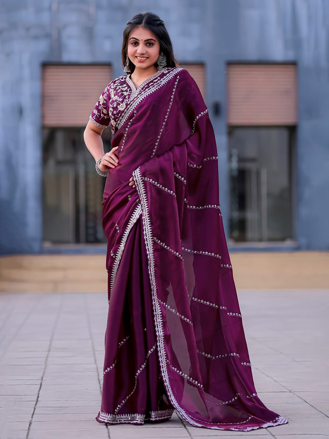 

KALINI Striped Embellished Sequinned Saree, Purple