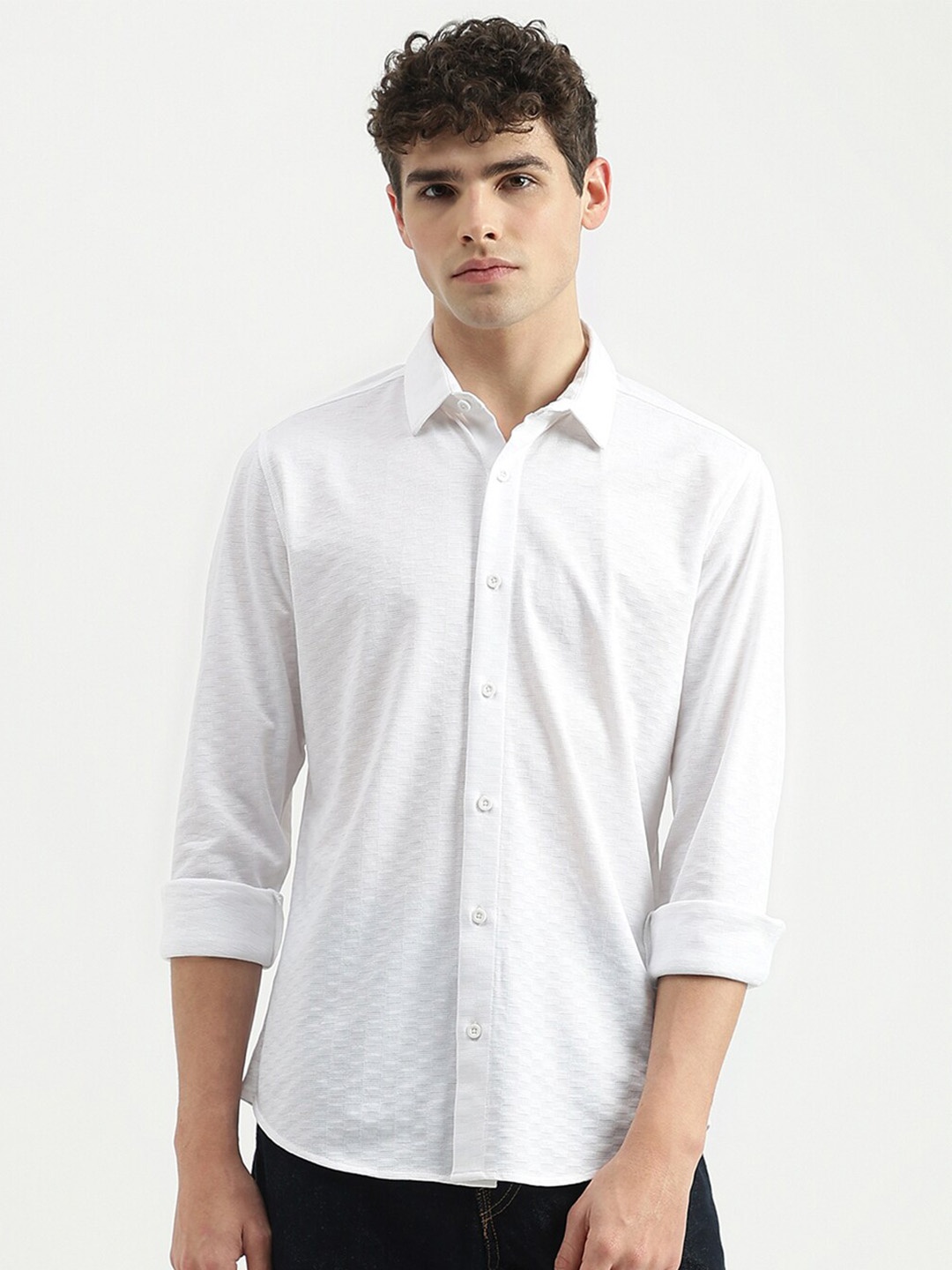 

United Colors of Benetton Slim Fit Textured Spread Collar Long Sleeves Casual Shirt, White
