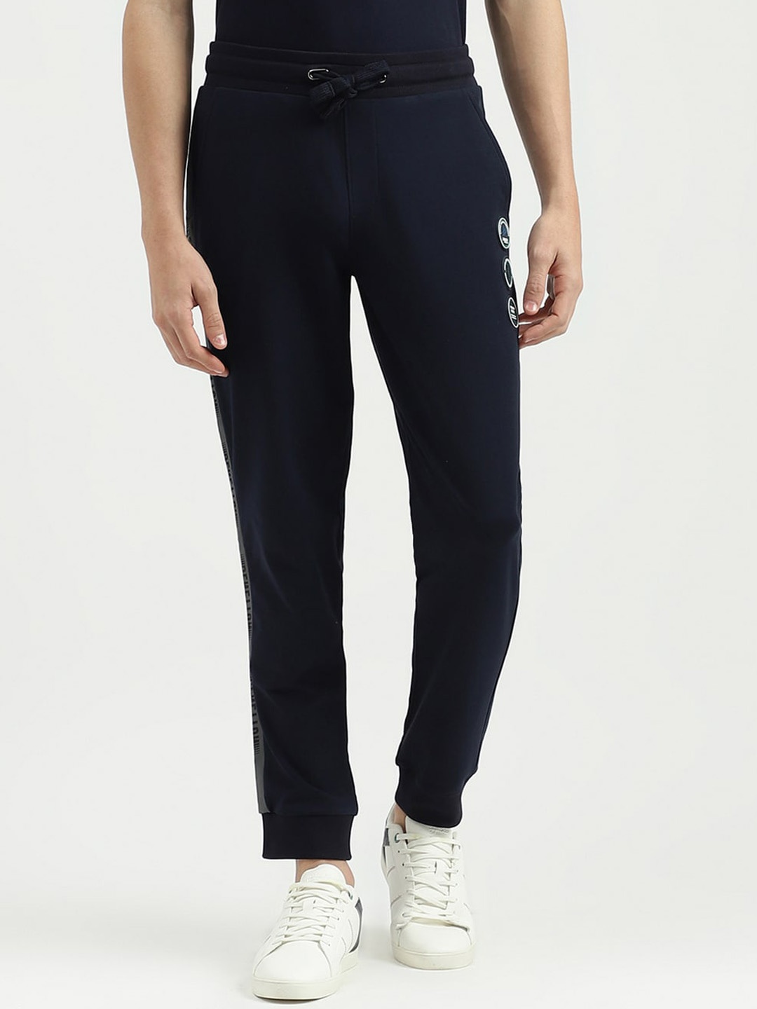 

United Colors of Benetton Men Mid Rise Joggers, Navy blue
