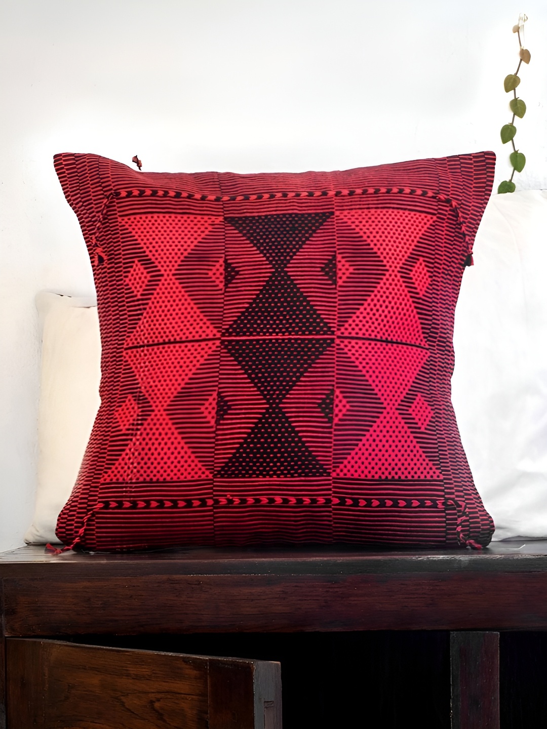 

Peepul Tree Red & Black Geometric Square Cotton Cushion Covers