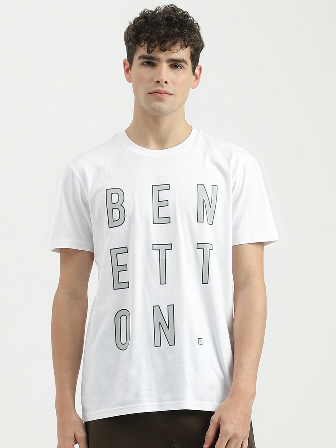 

United Colors of Benetton Typography Printed Round Neck Pure Cotton T-shirt, White
