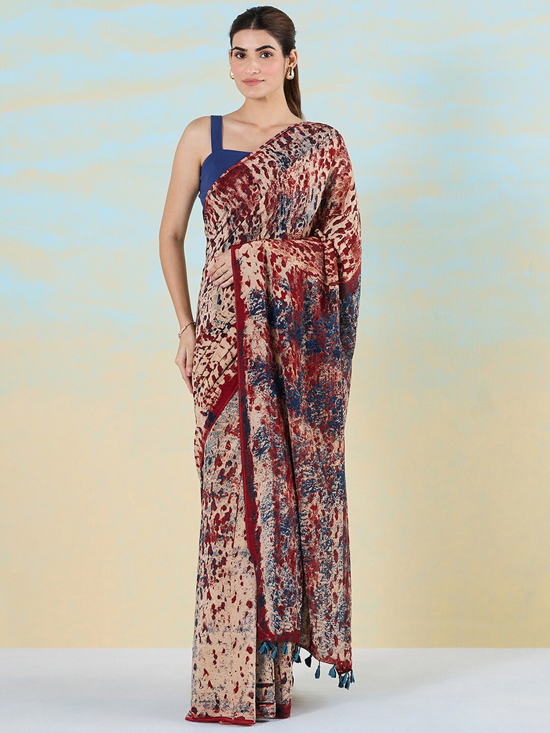 

navyasa by liva Abstract Printed Liva Saree, Brown