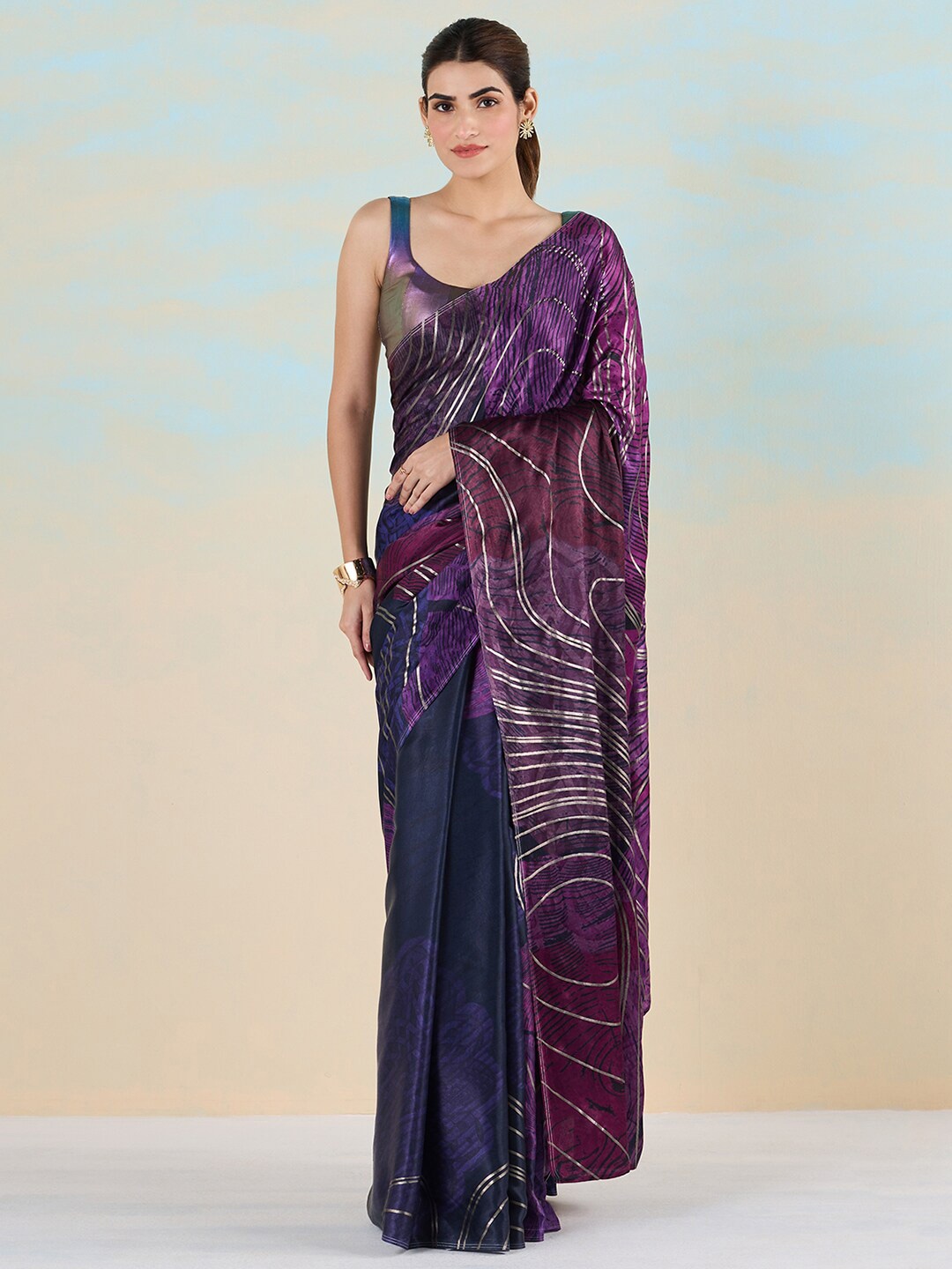 

navyasa by liva Abstract Printed Liva Saree, Blue