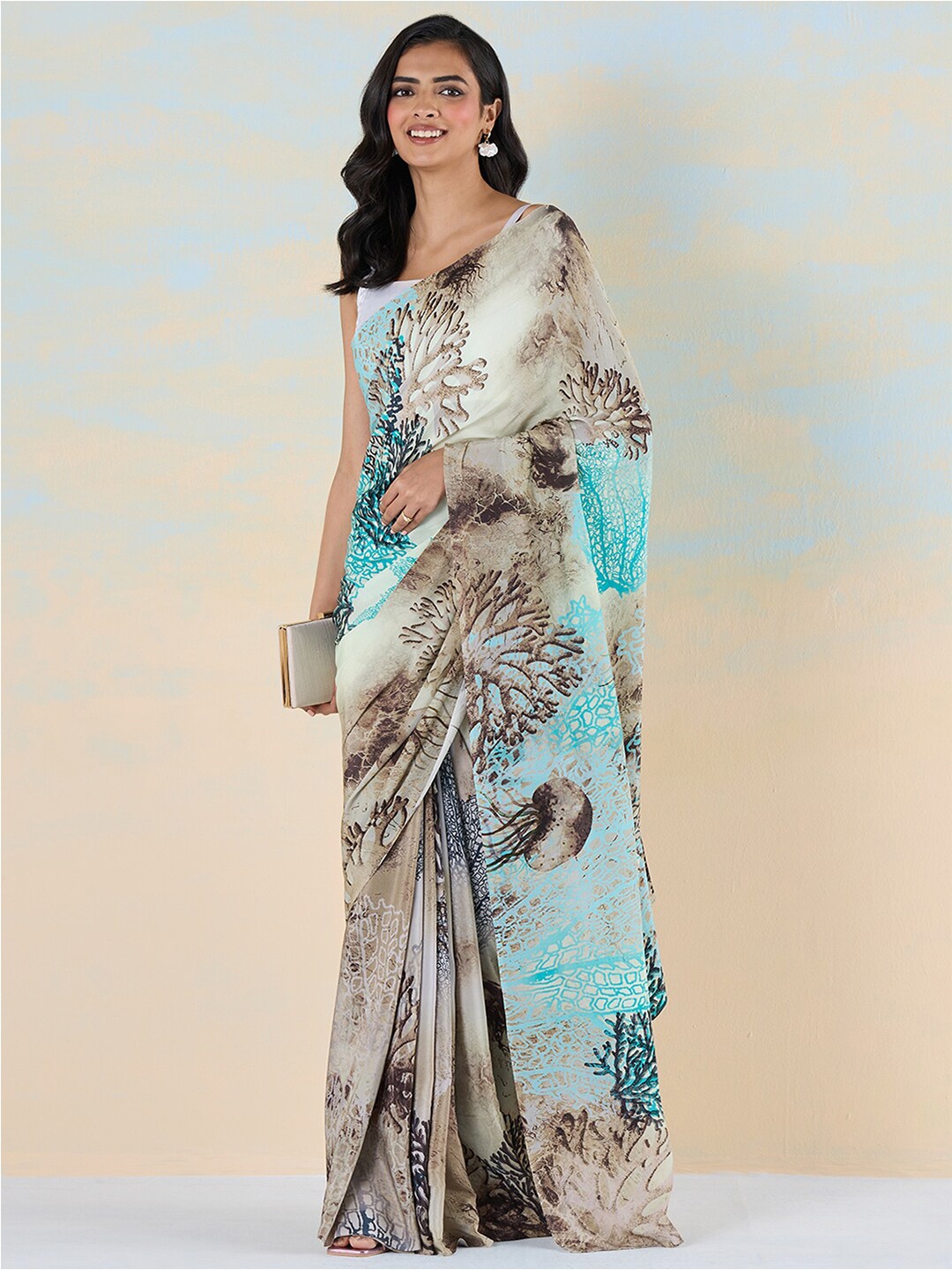 

navyasa by liva Floral Printed Liva Saree, Blue