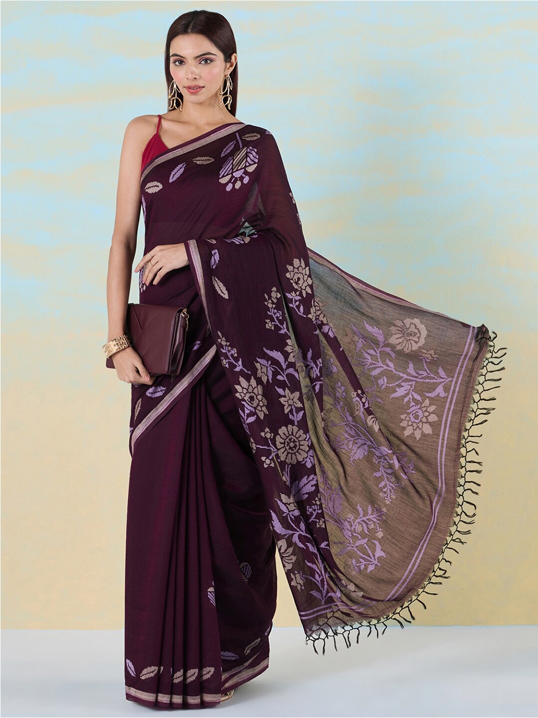 

navyasa by liva Floral Printed Liva Saree, Maroon