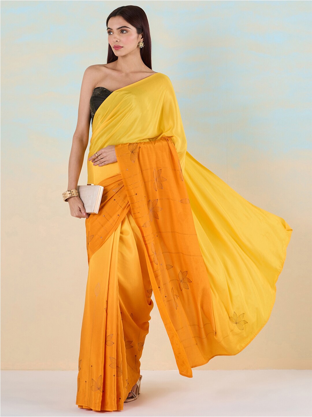 

navyasa by liva Floral Printed Liva Saree, Yellow