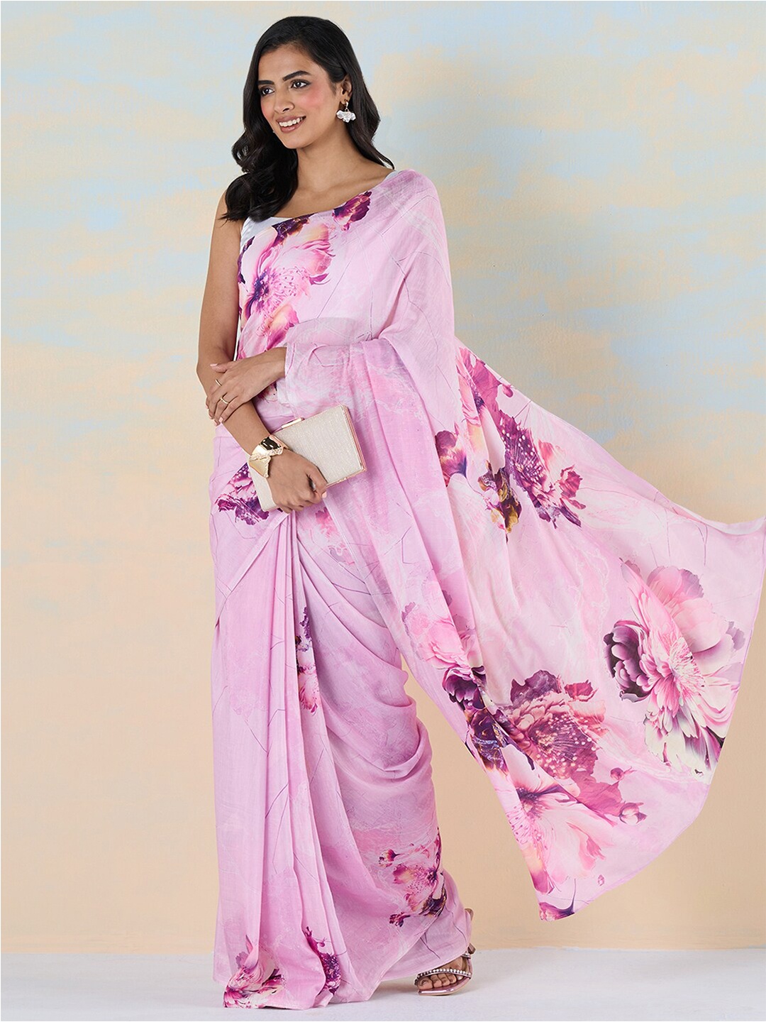 

navyasa by liva Floral Printed Liva Saree, Purple