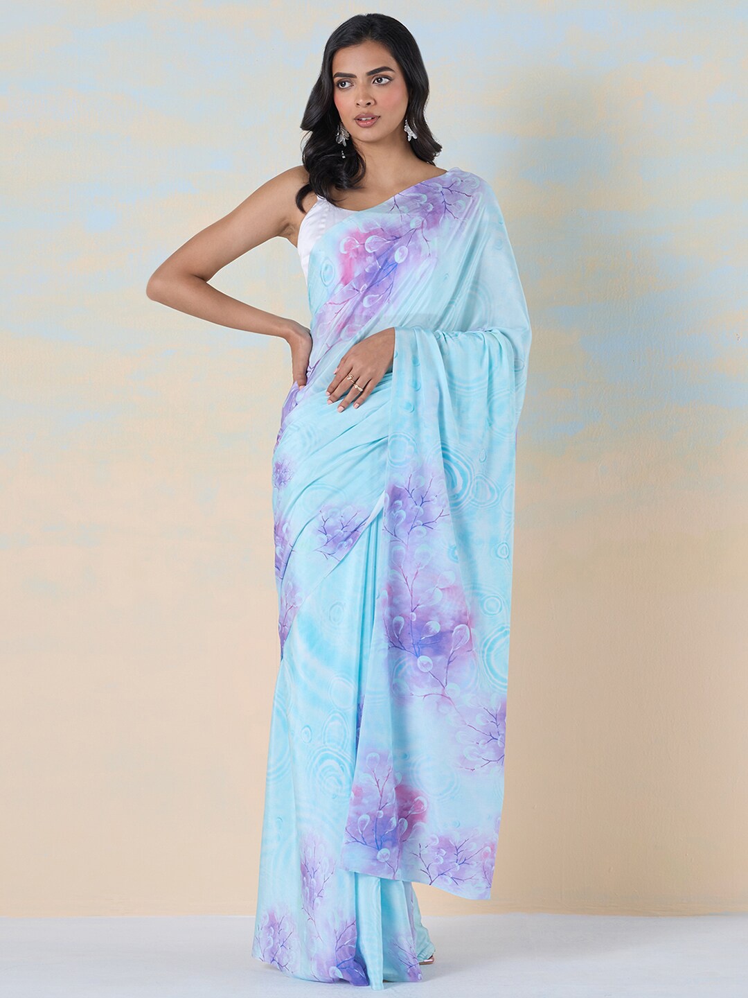 

navyasa by liva Floral Printed Liva Saree, Blue