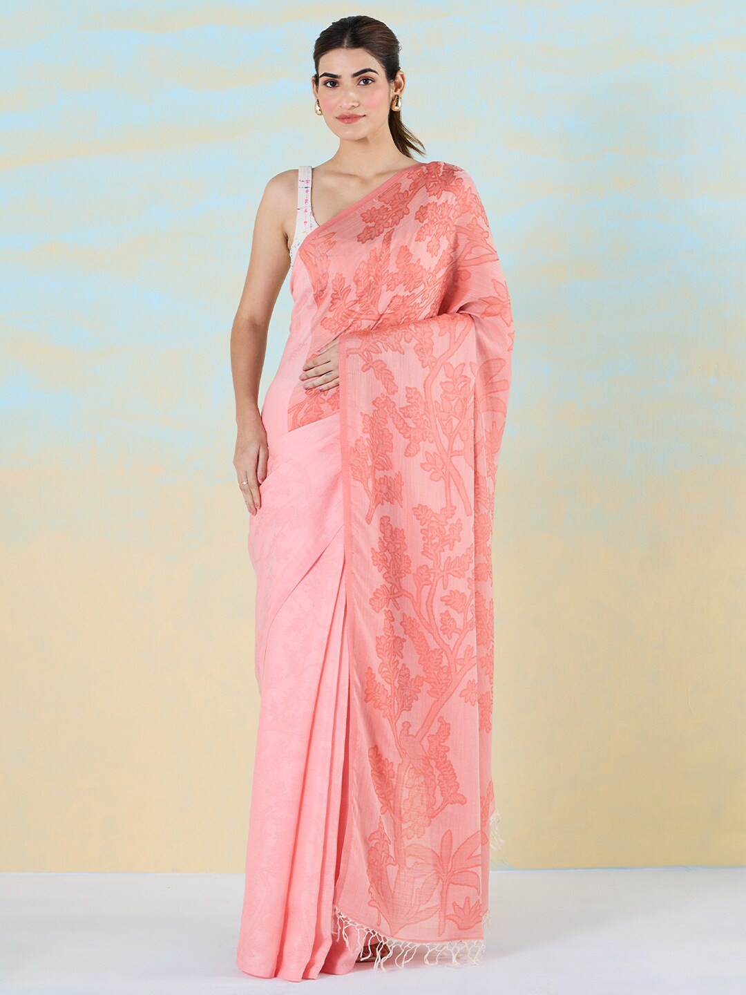 

navyasa by liva Floral Printed Liva Saree, Peach