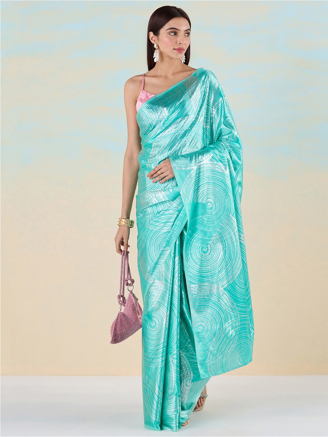 

navyasa by liva Abstract Printed Liva Saree, Green