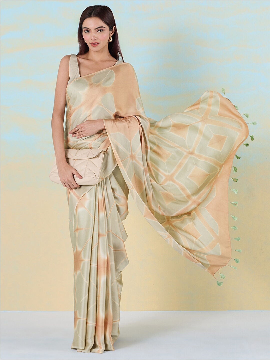 

navyasa by liva Tie and Dye Liva Saree with Tassels, Brown