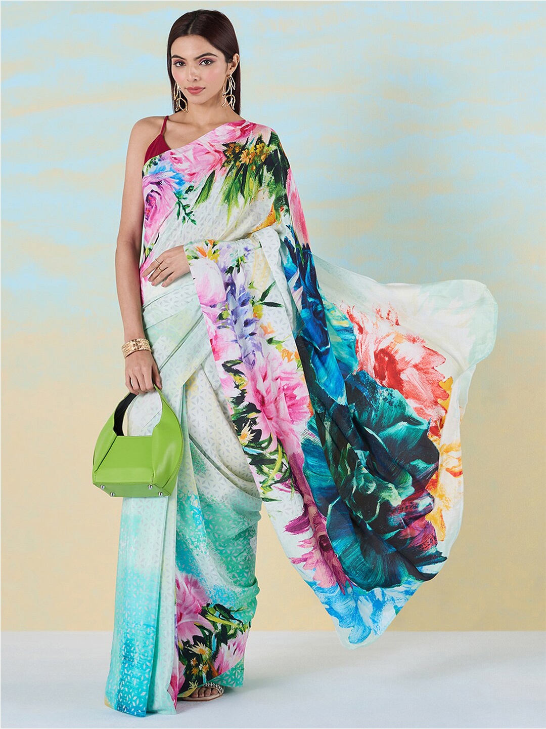 

navyasa by liva Floral Printed Liva Saree, Blue