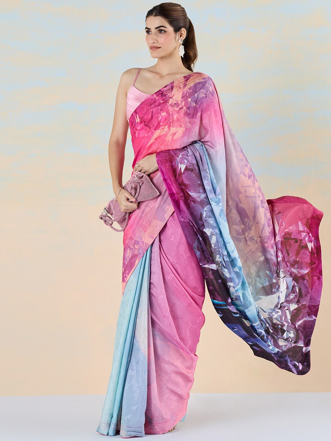 

navyasa by liva Abstract Printed Liva Saree, Pink