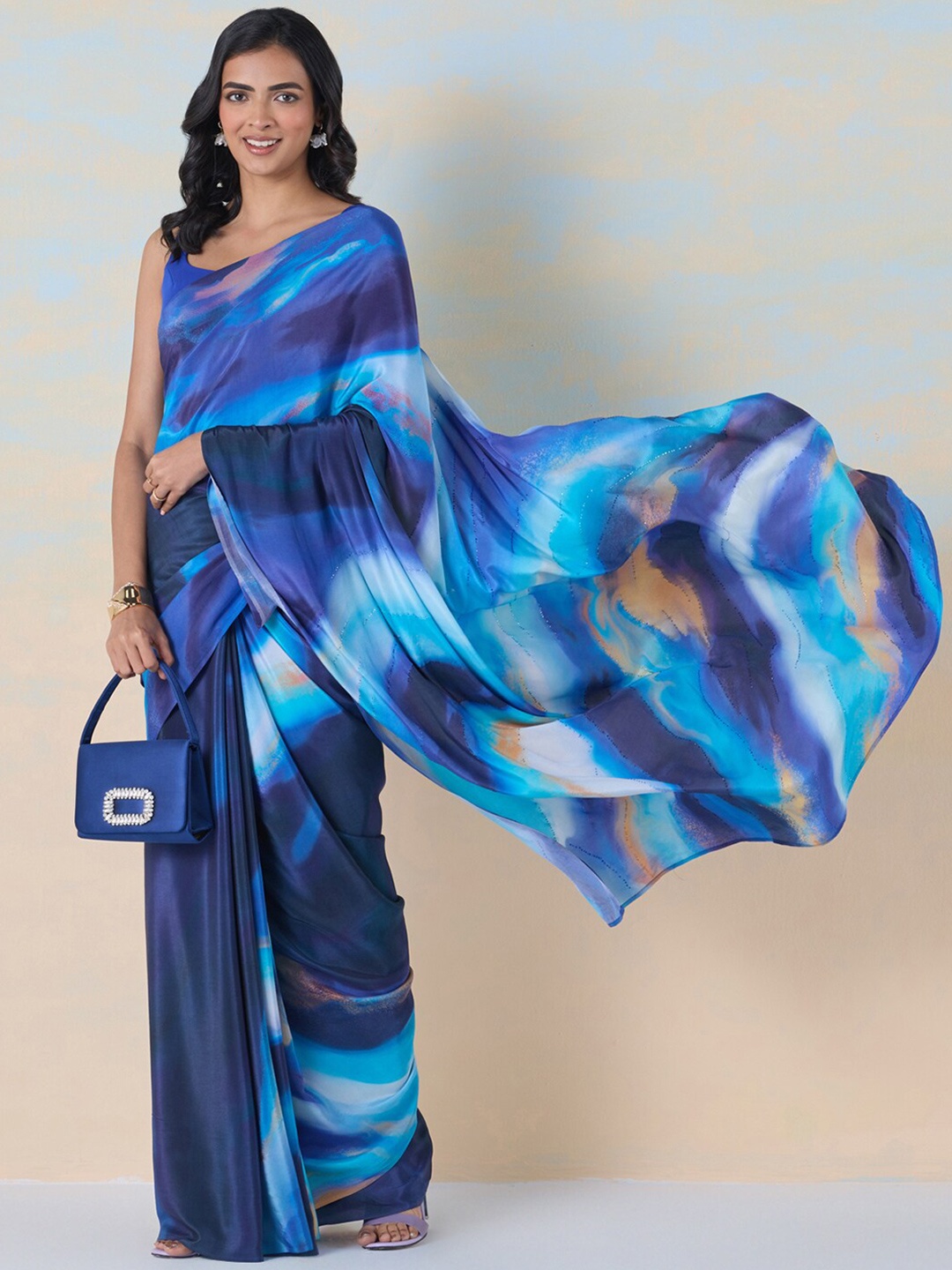 

navyasa by liva Abstract Printed Liva Saree, Blue
