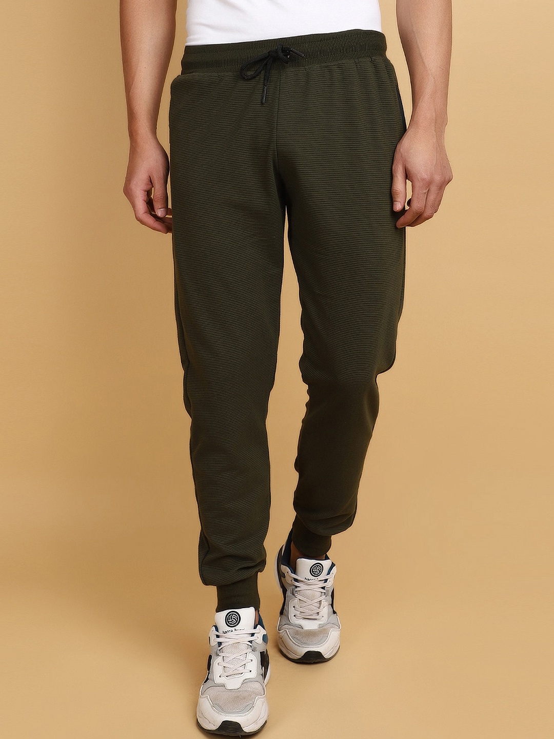 

V-Mart Men Mid Rise Joggers, Green