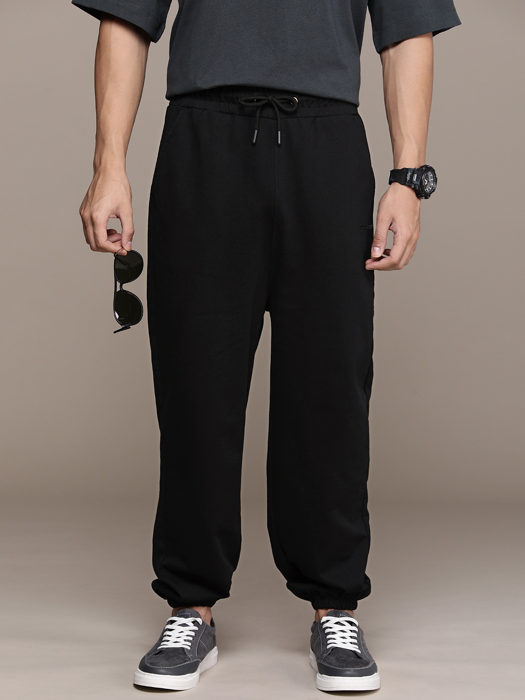 

FORCE IX Men Relaxed Fit Pure Cotton Joggers, Black