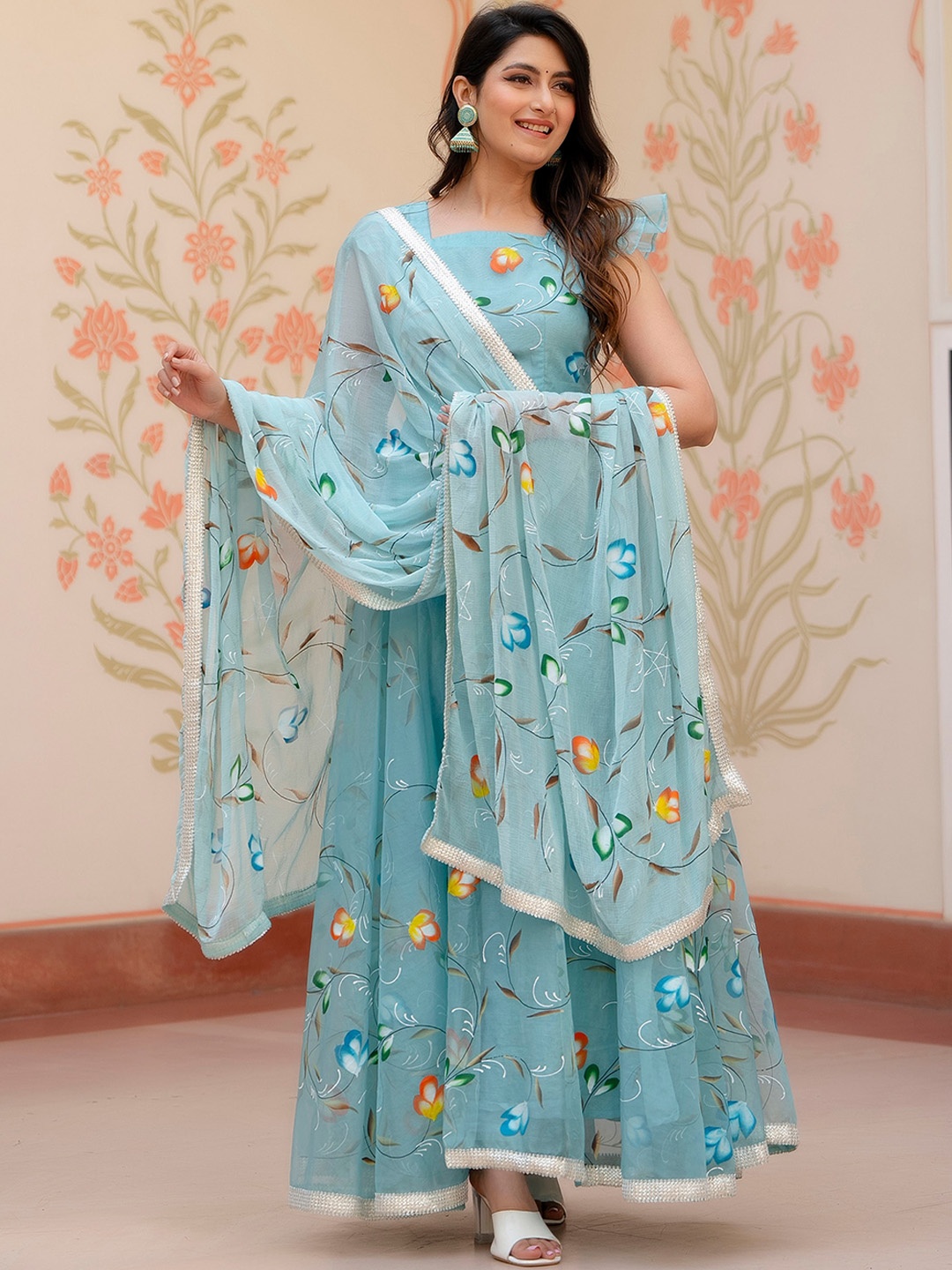 

Rangeelo Floral Printed Square Neck Short Puff Sleeves Kurta with Palazzos & With Dupatta, Blue