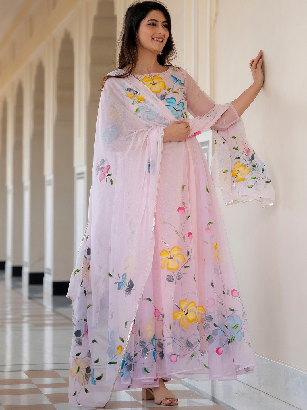

Rangeelo Floral Printed Round Neck Three-Quarter Sleeves Kurta Set, Pink
