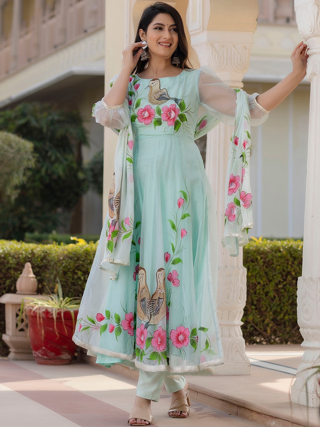 

Rangeelo Floral Printed Round Neck Three-Quarter Sleeves Kurta Set, Green