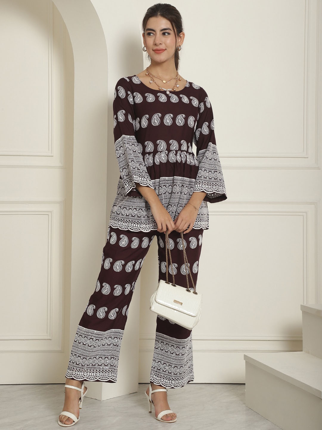 

Indian Needle Paistley Embroidered Top With Palazzo Co-Ords, Purple