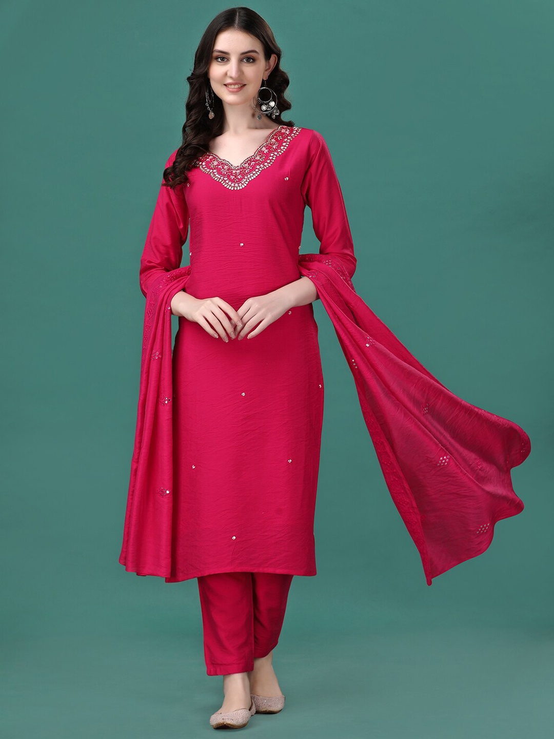 

Berrylicious Floral Embroidered V-Neck Beads and Stones Chanderi Cotton Kurta Set, Fuchsia