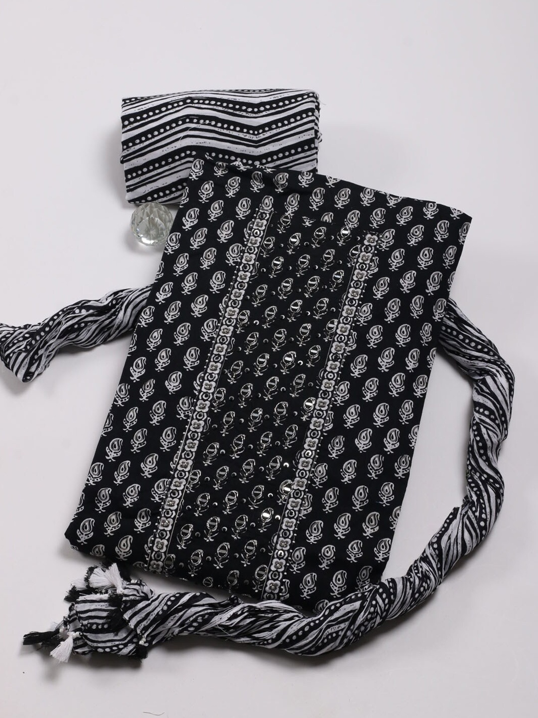 

Meena Bazaar Printed Unstitched Dress Material, Black