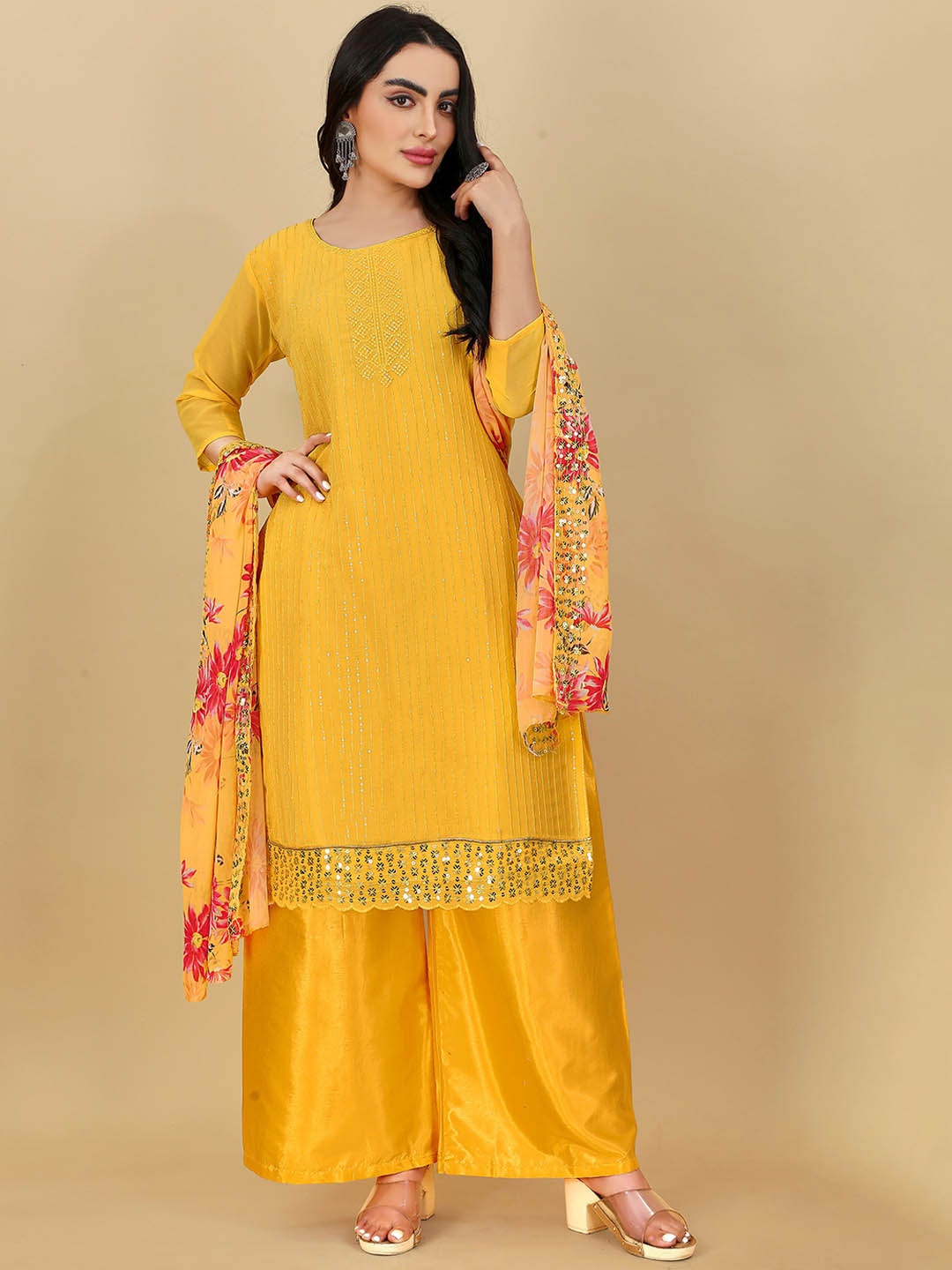 

Hinaya Embroidered Sequinned Kurta With Salwar & Dupatta, Yellow