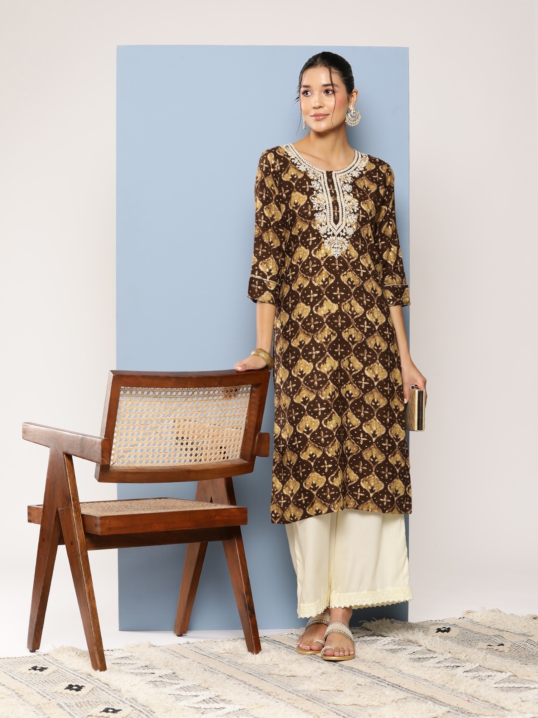 

Aarika Women Ethnic Motifs Printed Thread Work Kurta, Brown