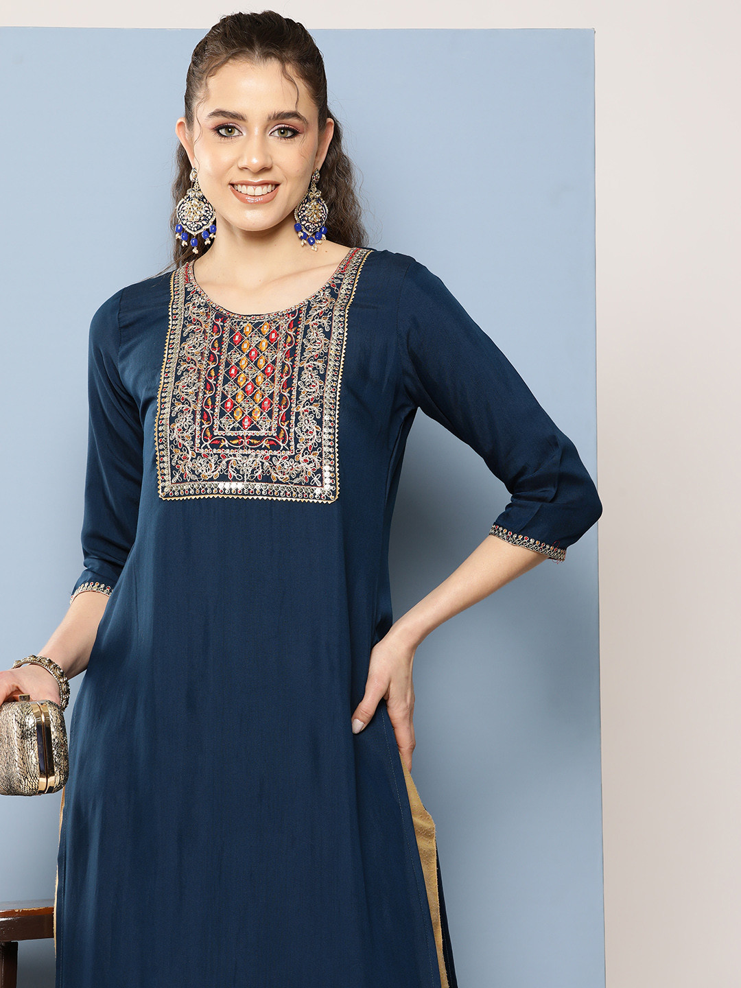 

Aarika Women Yoke Design Thread Work Kurta, Navy blue