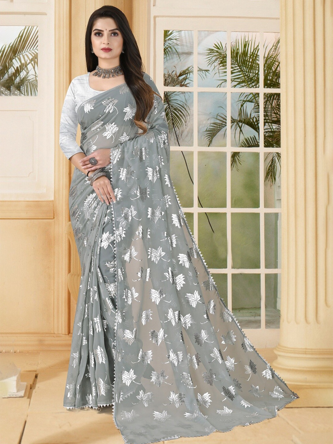 

REDFISH Floral Pure Georgette Saree, Grey