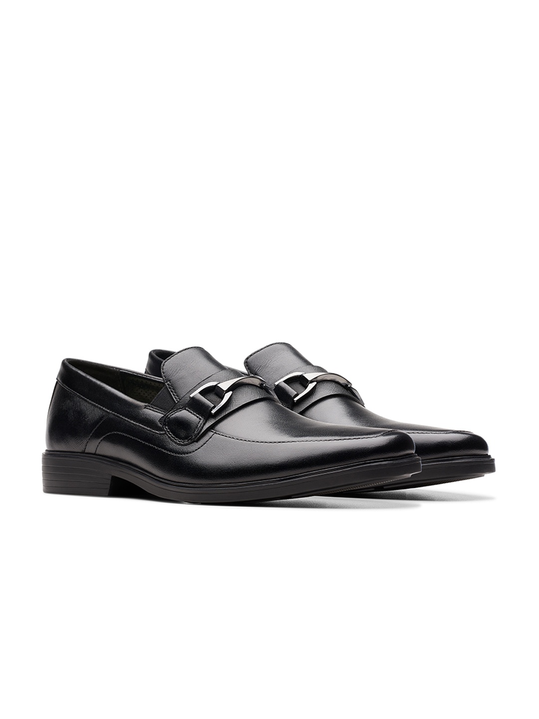 

Clarks Men Textured Buckle Detailed Leather Formal Loafers, Black