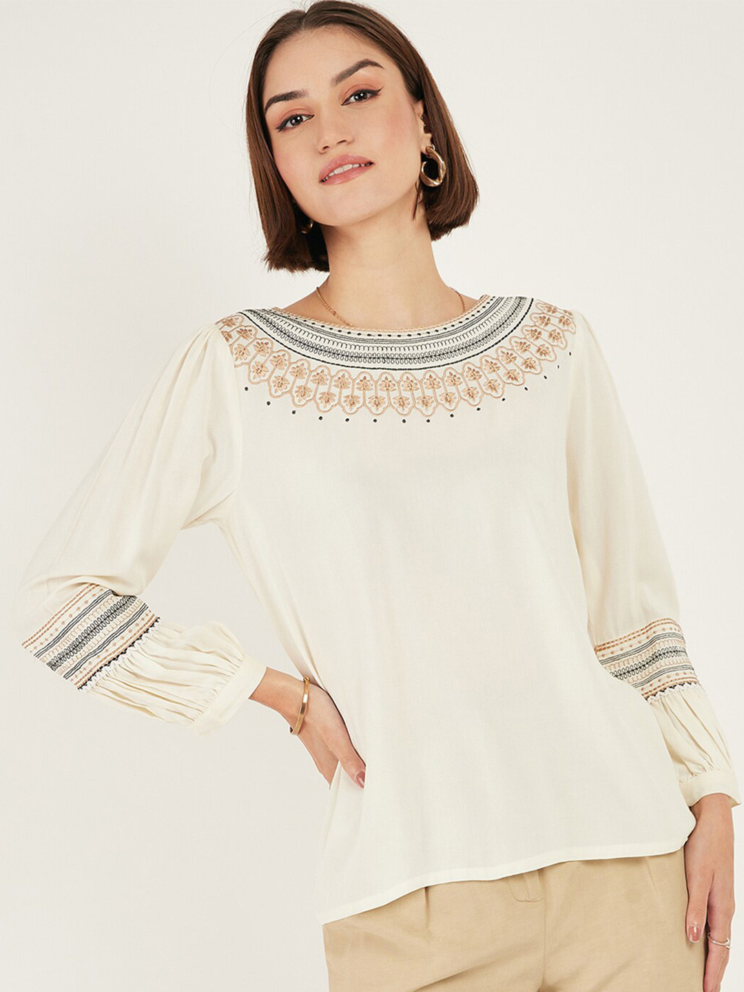 

DressBerry Off White Ethnic Motifs Embroidered Puff Sleeves Top