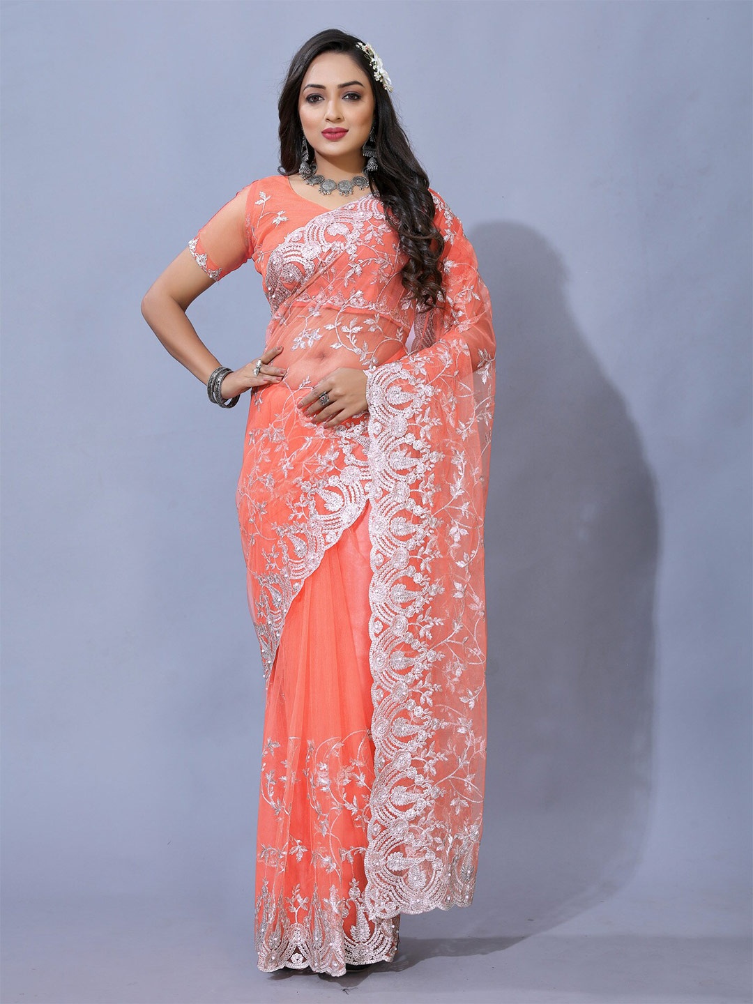 

Yara Creation Floral Embroidered Zari Net Saree, Peach