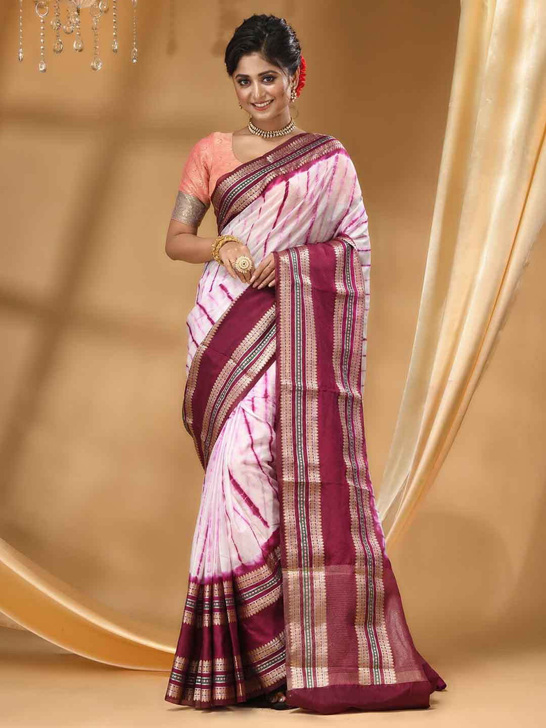 

HOUSE OF BEGUM Tie and Dye Printed Zari Banarasi Saree, Maroon