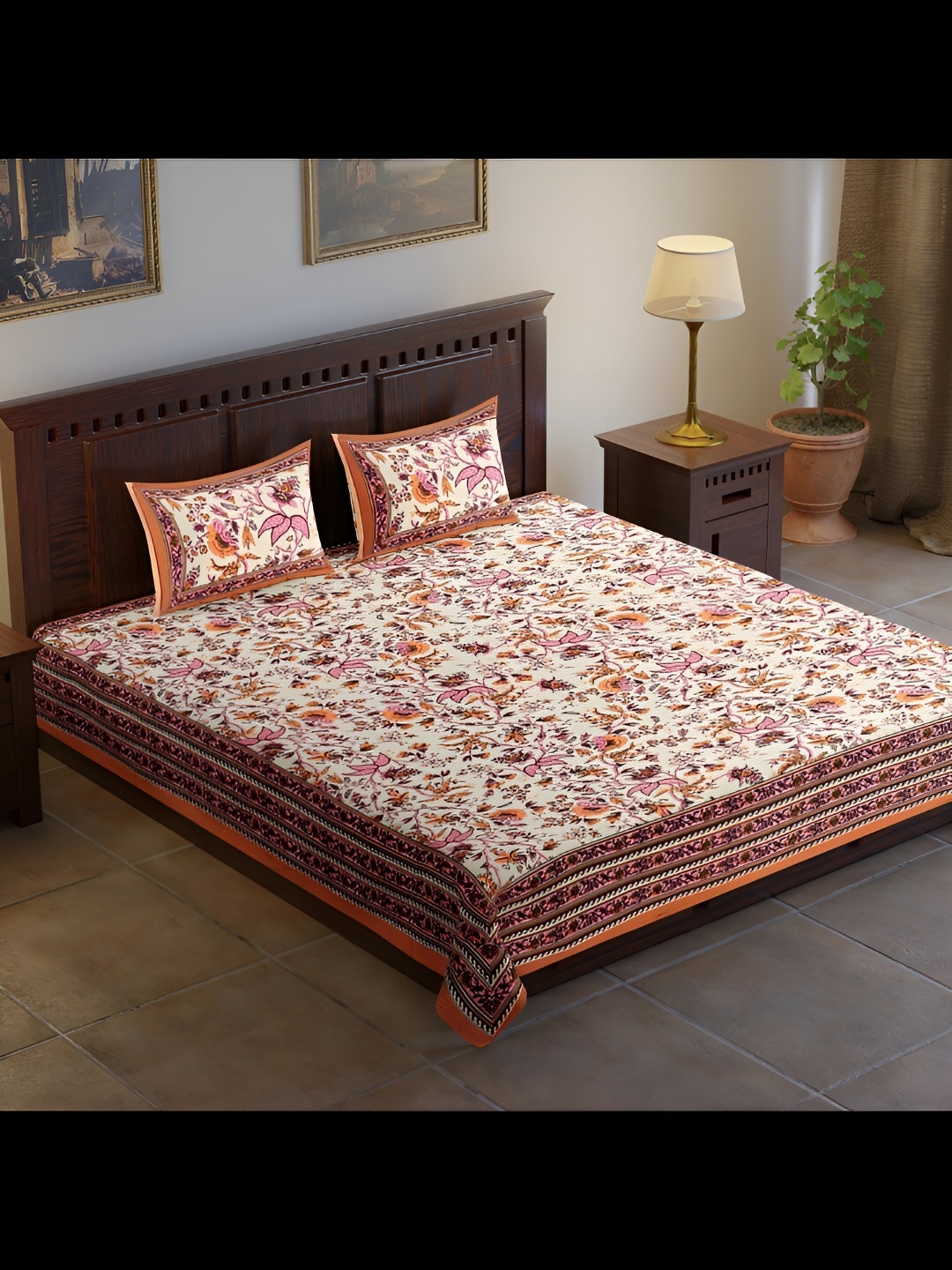 

UBANIA COLLECTION Brown & White Printed 120 TC King Bedsheet with 2 Pillow Covers