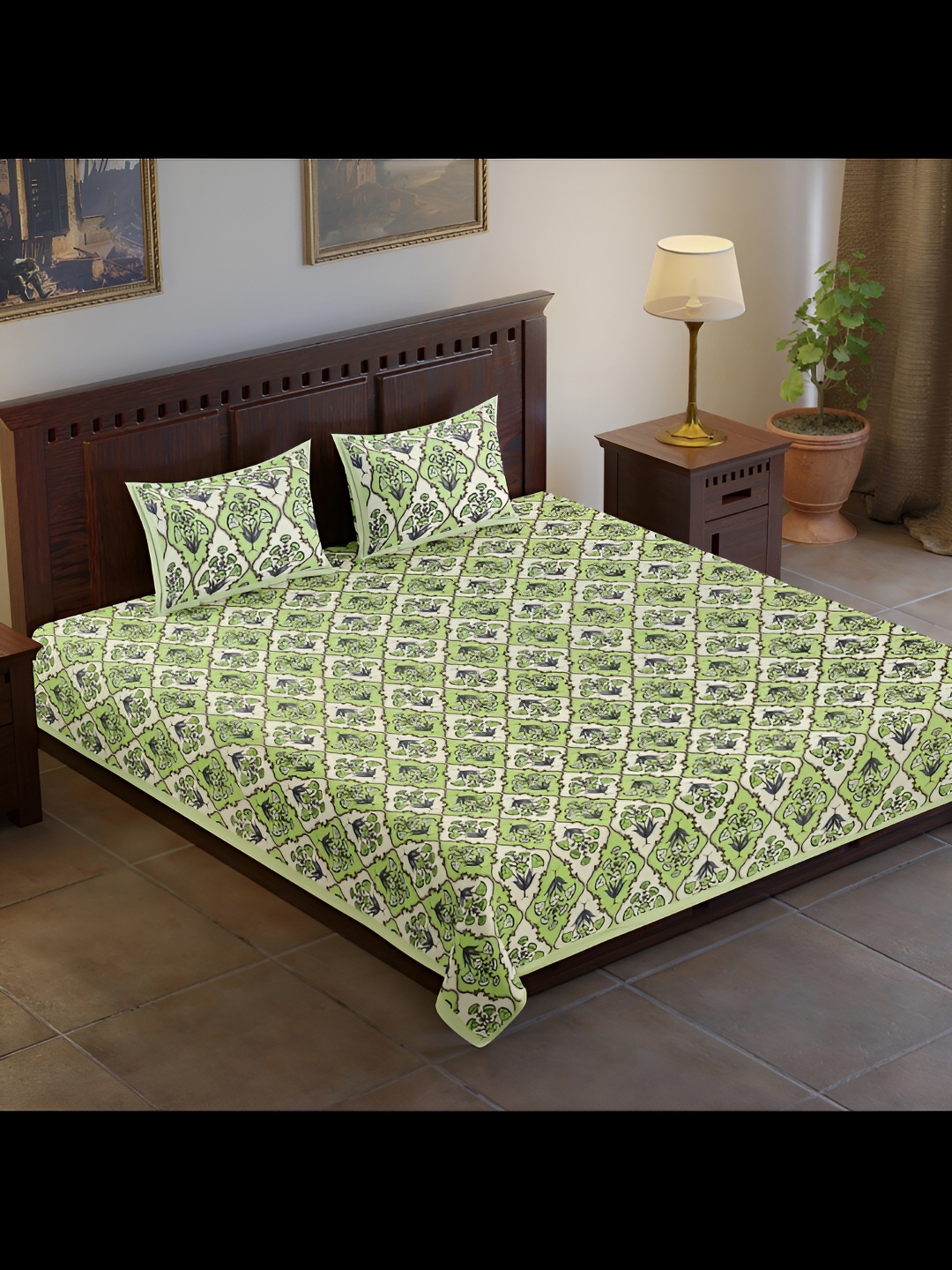 

UBANIA COLLECTION Green & White Printed 120 TC King Bedsheet with 2 Pillow Covers
