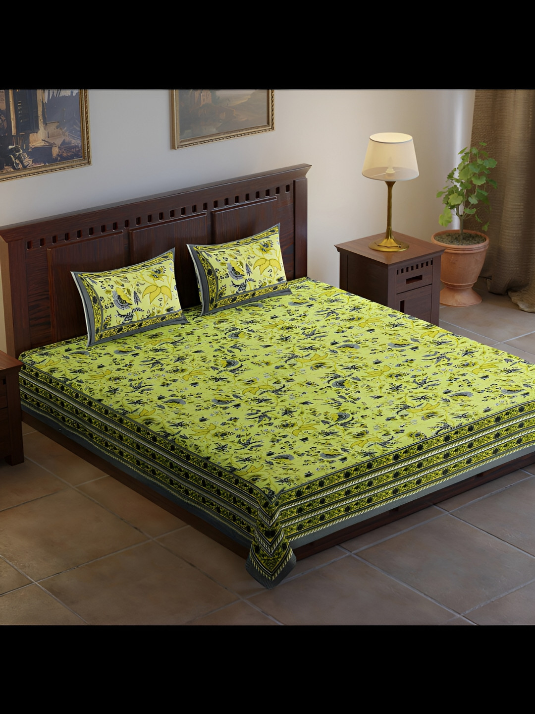 

UBANIA COLLECTION Green & Black Printed 120 TC King Bedsheet with 2 Pillow Covers