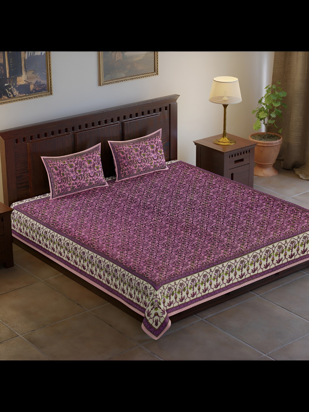 

UBANIA COLLECTION Purple & Beige Printed 120 TC King Bedsheet with 2 Pillow Covers