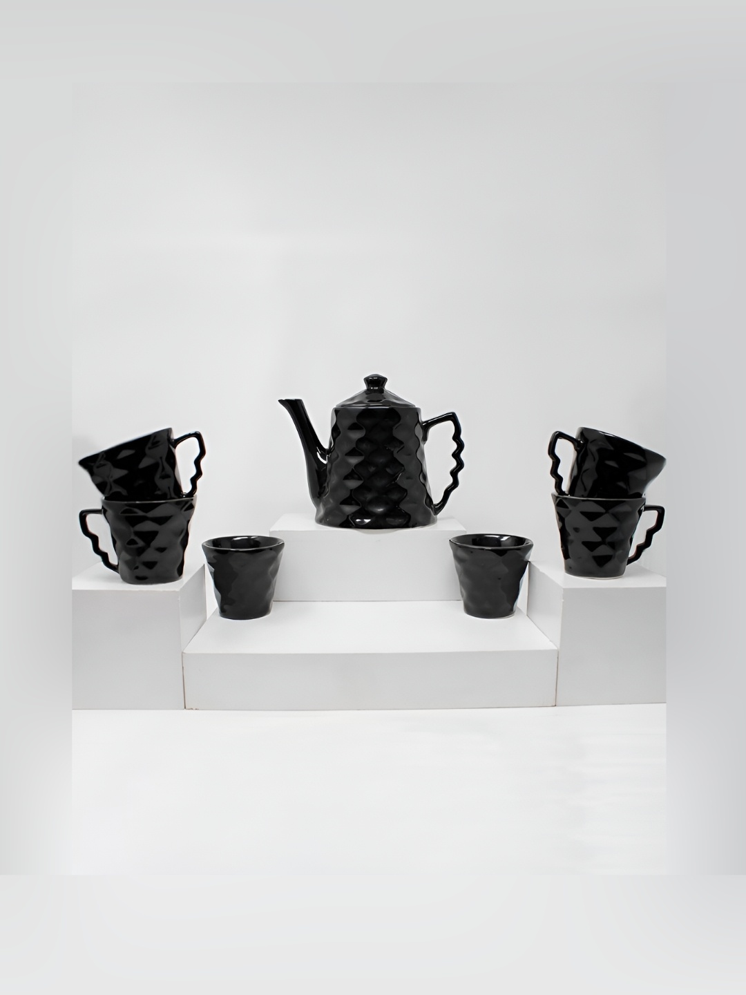 

The Earth Store Black 7 Pcs Textured Microwave Safe Glossy Finish Ceramic Kettle Set