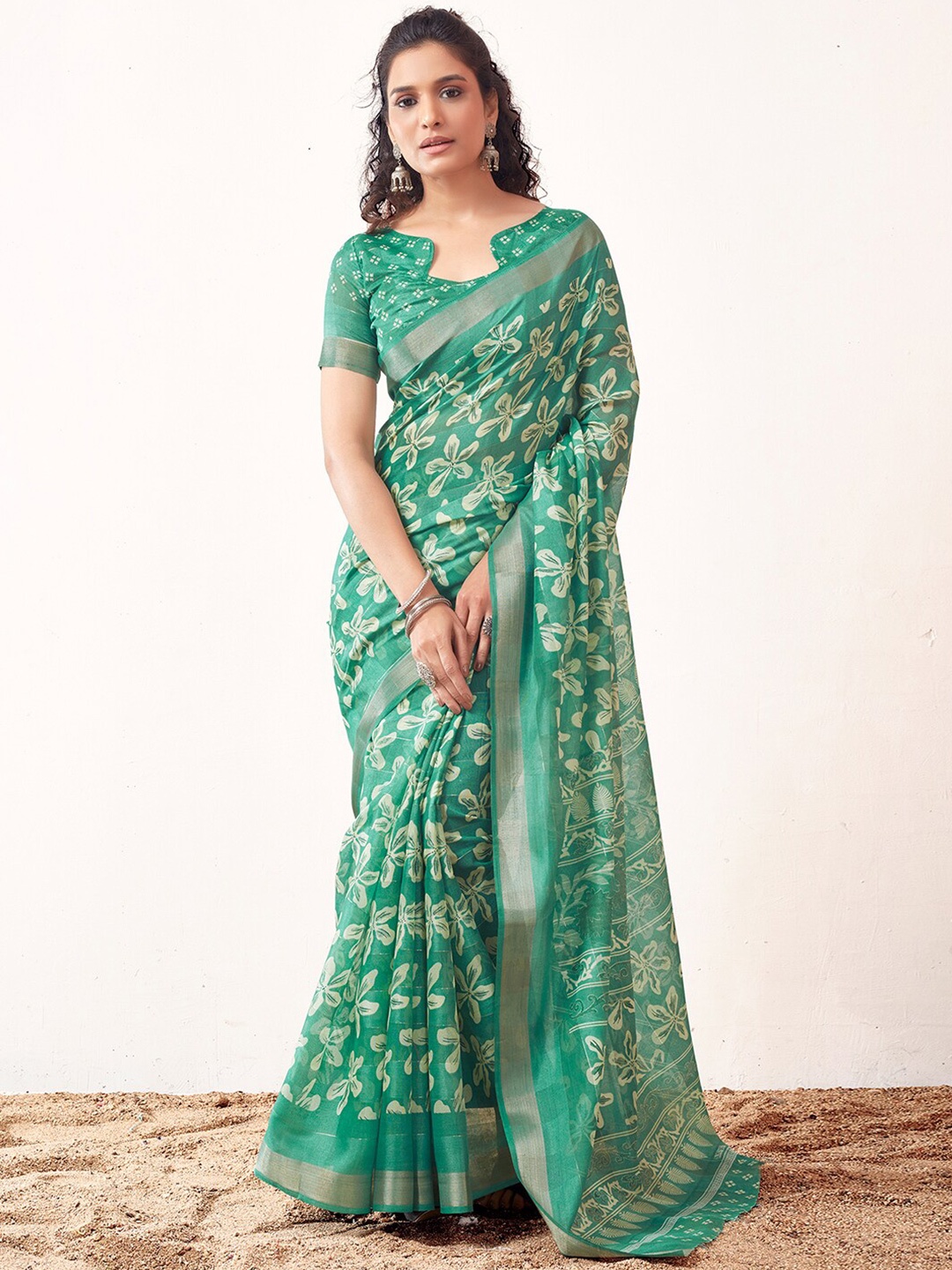 

KALINI Floral Printed Saree, Green