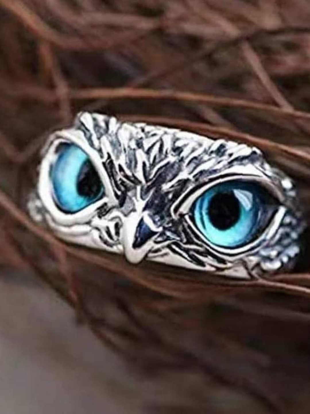 

The Pari Rhodium Plated Stone Studded Finger Ring, Silver