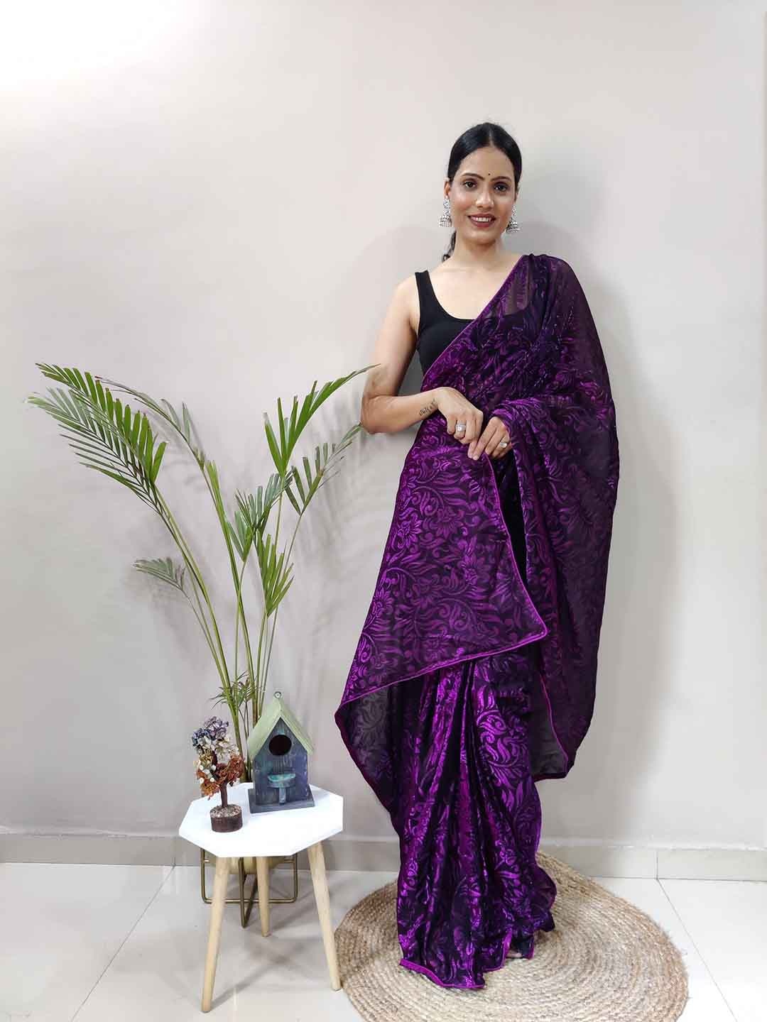 

TEEYA CREATION Floral Saree With Blouse Piece, Pink