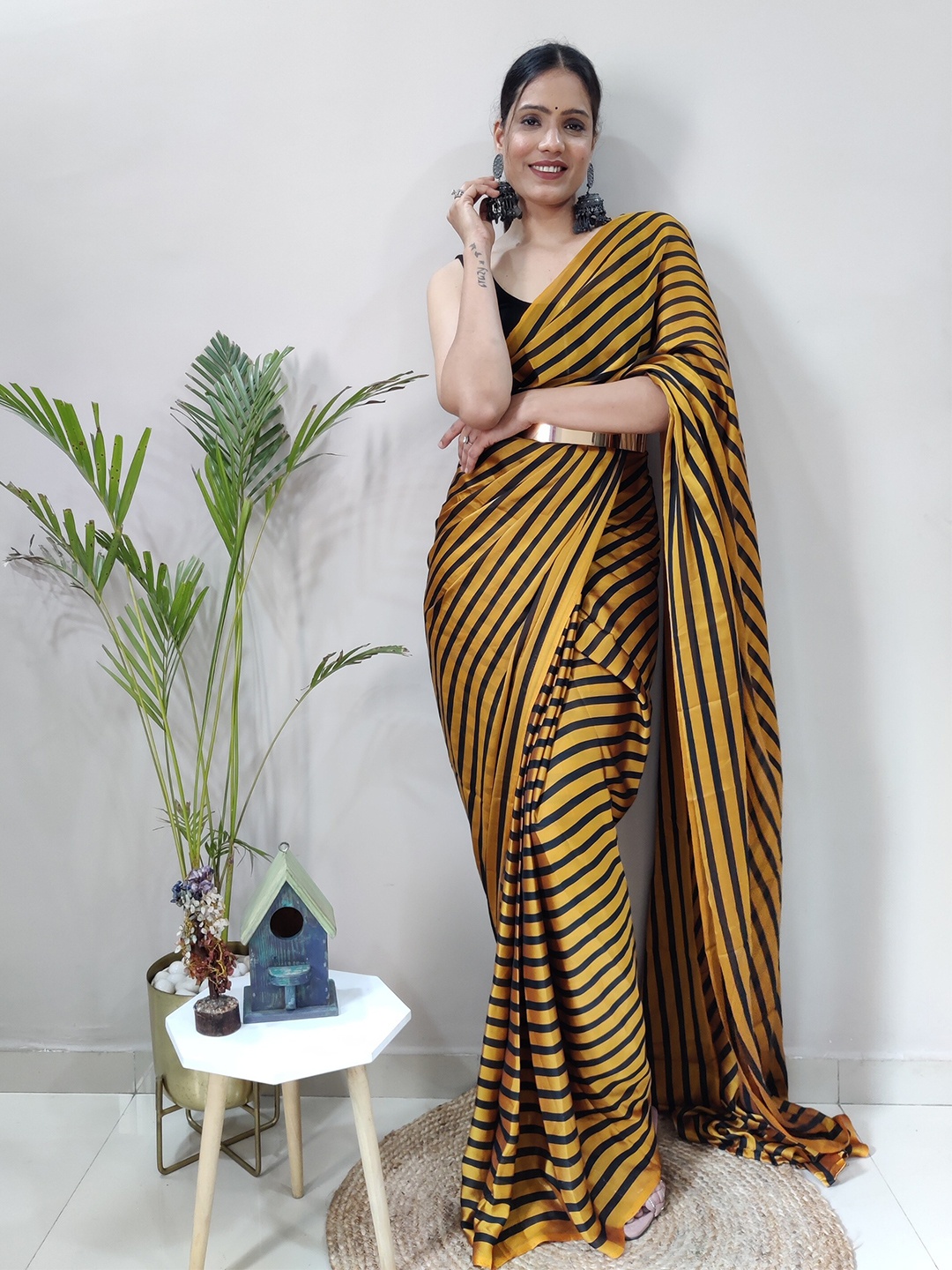 

TEEYA CREATION Striped Khandua Silk Saree, Mustard