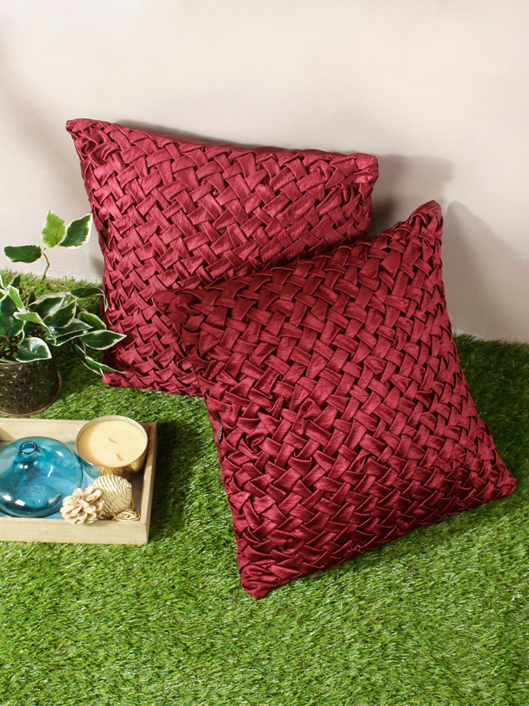 

Aura Maroon 2 Pieces Geometric Square Cushion Covers