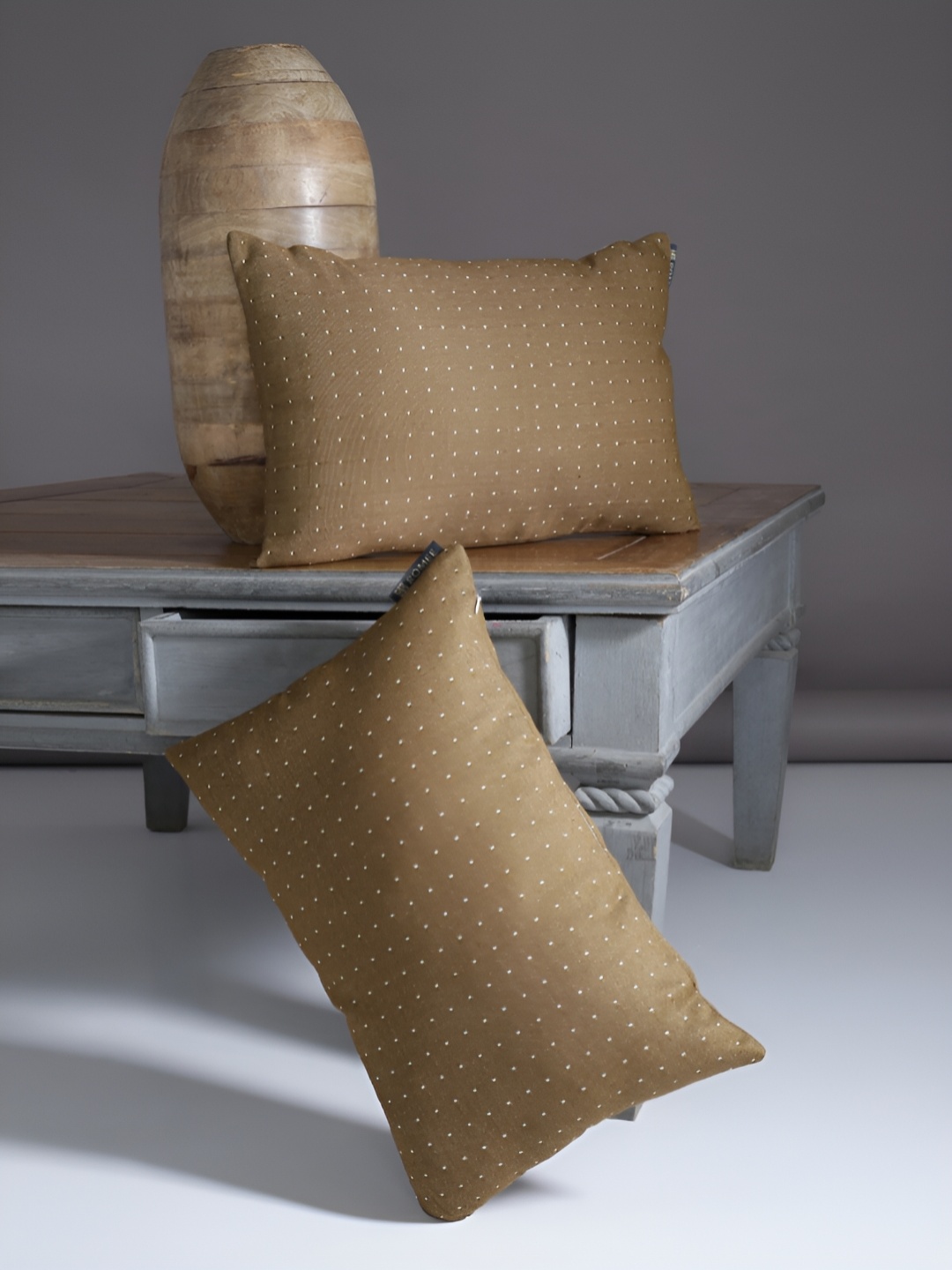 

Aura Brown & White 2 Pieces Geometric Rectangle Cushion Covers