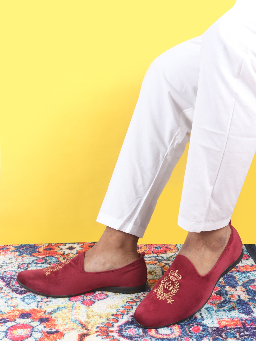 

FAUSTO Men Embroidery Round Toe Lightweight Velvet Loafers, Red