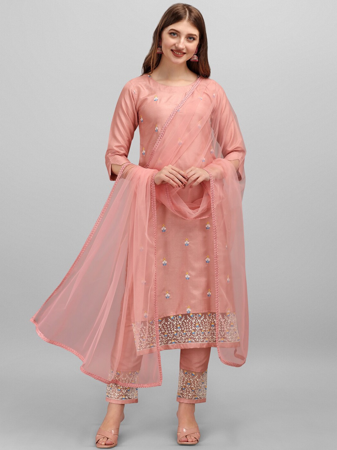 

Hinayat Fashion Floral Embroidered Kurta With Trouser & Dupatta, Peach