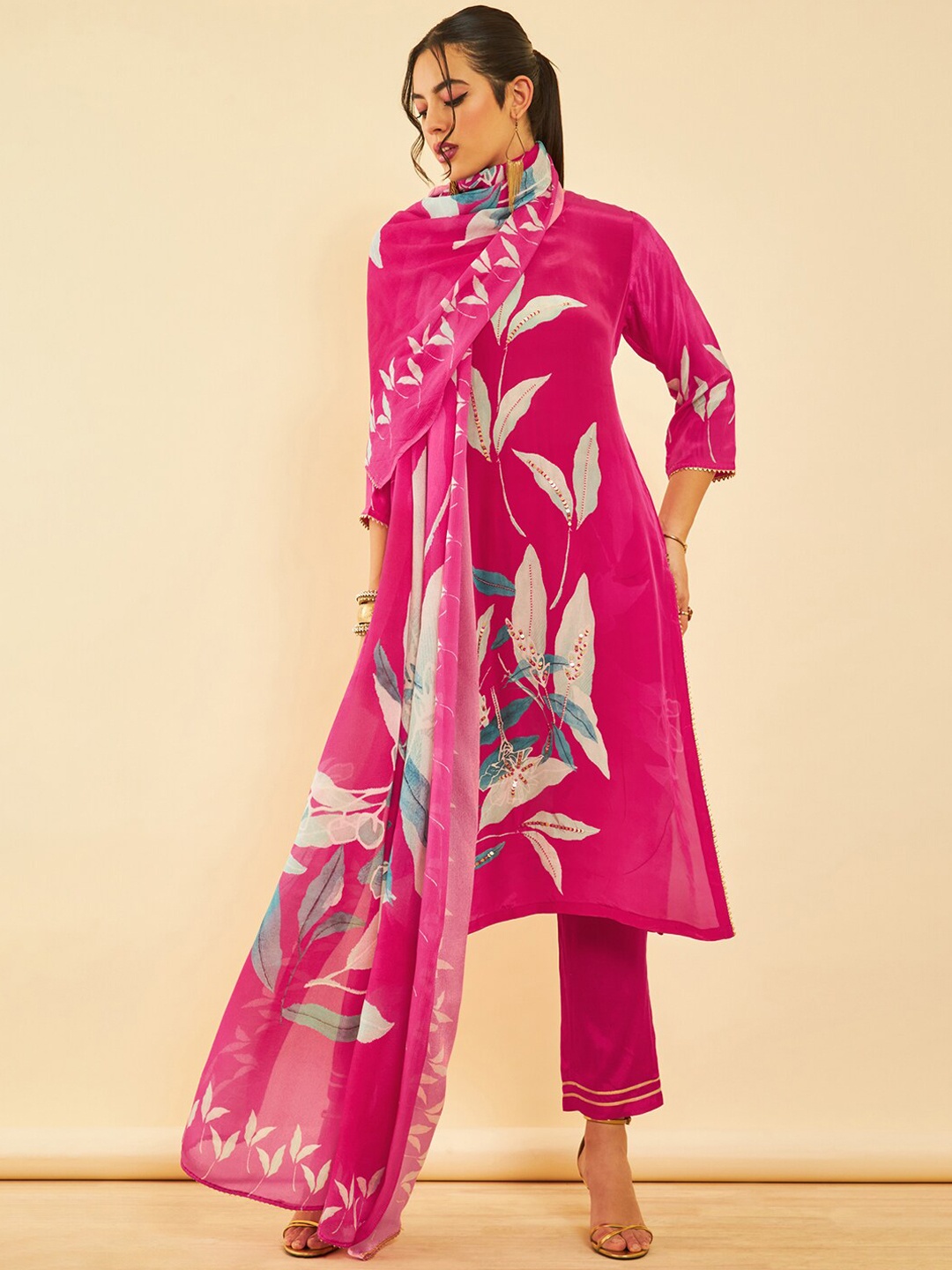 

Soch Floral Printed Regular Sequinned Kurta with Trousers & Dupatta, Pink